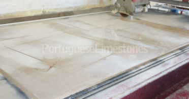 Portuguese limestone cladding production